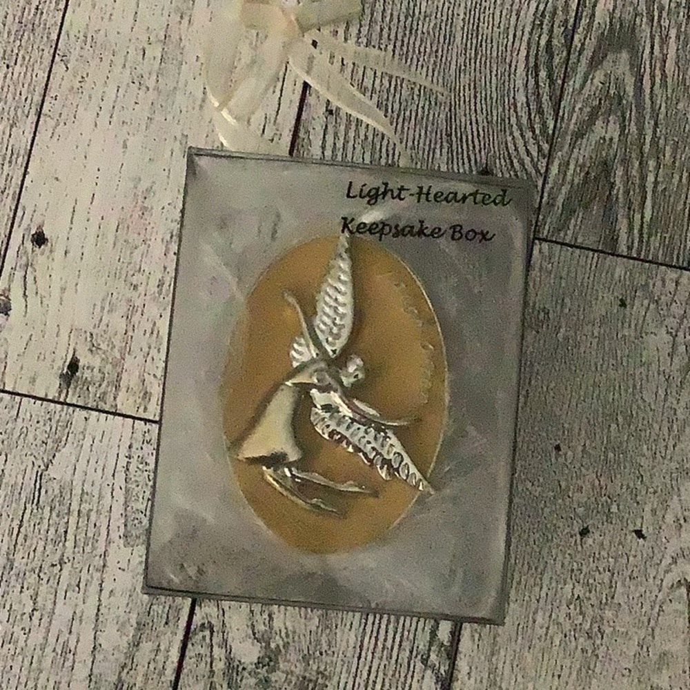 Serenity laugh often keepsake box silver and yellow metal box